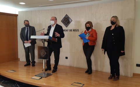 L'alcalde Carles Pellicer presentant el nou paquet de mesures. FOTO: CEDIDA.