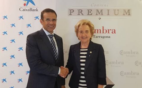 Jaume Masana i Laura Roigé en l'encaixada de mans. FOTO: CEDIDA.