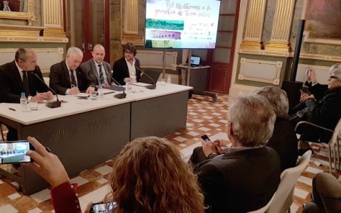 L'acord es va oficialitzar en un acte celebrat al Palau Bofarull de Reus. FOTO: CEDIDA.