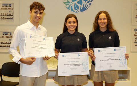 Els tres becats d'aquesta edició.