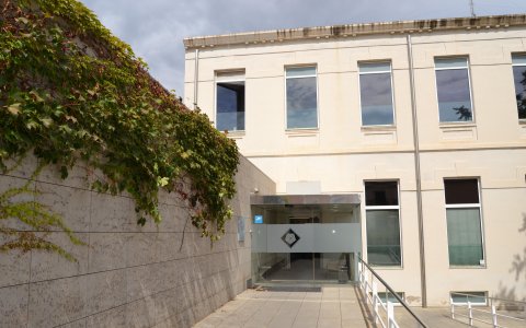 Edifici del departament d'Hisenda de l'Ajuntament de Reus. FOTO: CEDIDA.