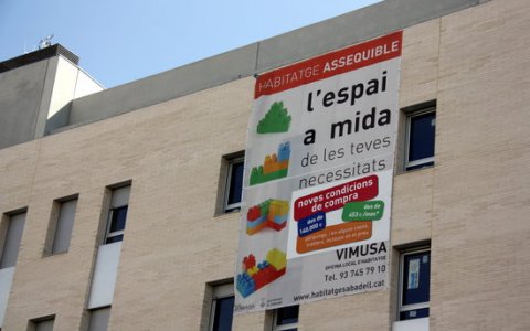 Una promoció de venda de pisos. FOTO: ACN.