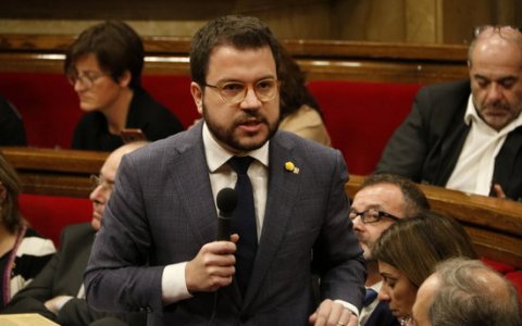 El vicepresident Aragonès, durant una intervenció avui al Parlament. FOTO: ACN.