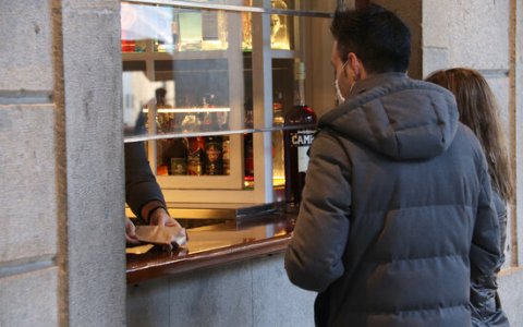 Els bars i restaurants volen obrir més hores al dia. FOTO: ACN.