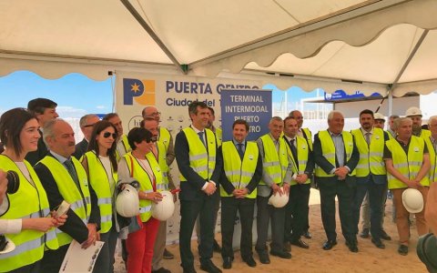 El president del port de Tarragona va visitar els terrenys on es construirà el port sec a Guadalajara. FOTO: CEDIDA.