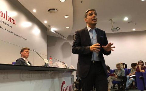 Magariño, durante la charla que pronunció en la Cambra de Tarragona.