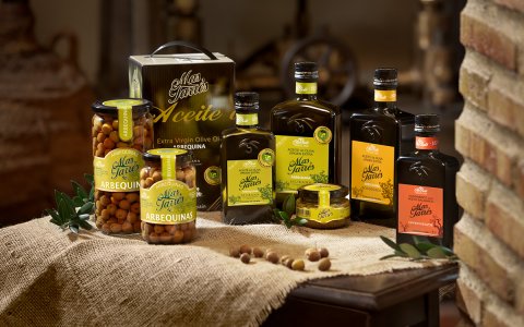 Olis i productes de Mas Tarrés. FOTO: ACN.