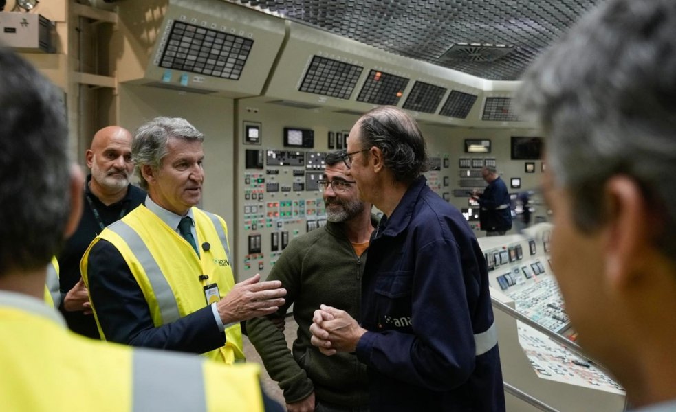 La visita d’Alberto Núñez Feijóo a la Central Nuclear d’Ascó és un símptoma que el debat sobre el futur de les plantes s’ha reobert.