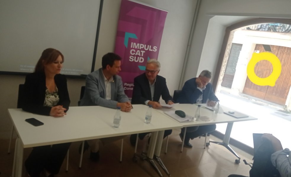 La jornada es va celebrar a la Torre del Llimó de Cambrils i va comptar amb el parlament inaugural de l'alcalde de Cambrils, Oliver Klein.