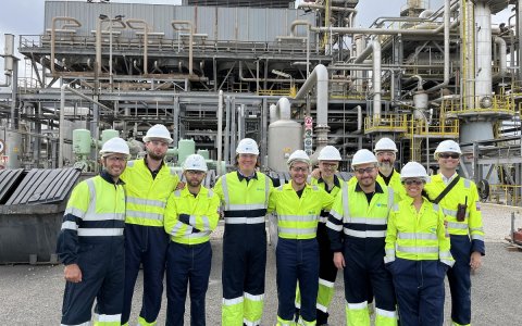Alumnes de la primera edició del màster durant una visita.