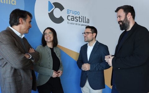 Moisés Fabra y Carla Carulla de Grupo Castilla, junto con Sergi Novo y Adrián Garcés del Cluster TICSud.