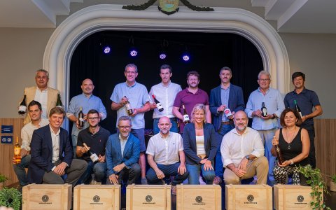 Productors, Grup el Pòsit i autoritats en la presentació d'APROPPÒSIT.