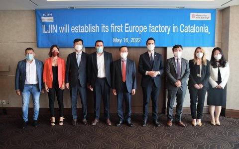 La delegación de la Generalitat con representantes de Iljin