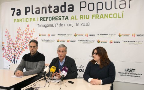 Responsables de Repsol i col·laboradors han presentat la 7a Plantada Popular. FOTO: CEDIDA.