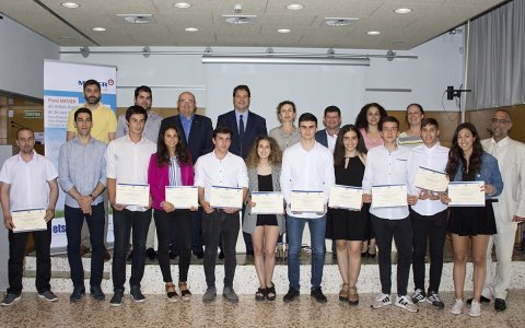 Los premiados en la foto de família. FOTO: CEDIDA.