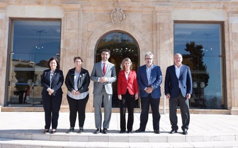 El conseller Puigneró i la presidenta de la Diputació Noemí Llauradó després de la reunió. FOTO: CEDIDA.