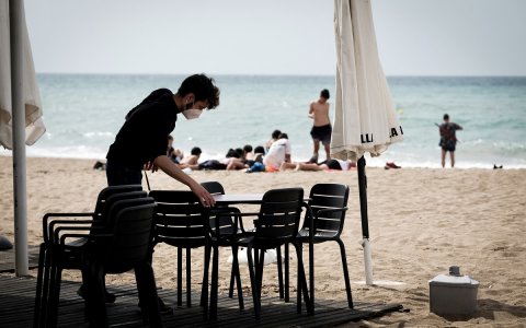 El turismo nacional volverá a ser el clavo ardiente al que se agarrará el sector hotelero este verano.