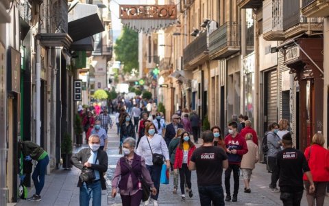 Una imatge d'un dels carrers amb més presència comercial de Reus. FOTO: CEDIDA.