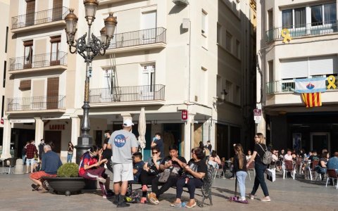 Una imatge d'una zona de bars i terrasses a Reus. FOTO: CEDIDA.